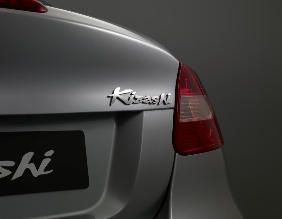  Suzuki Kizashi 2010 года  (фото 56 из 136)
